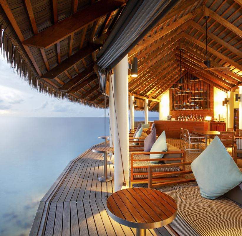 Giraavaru Lobby Bar